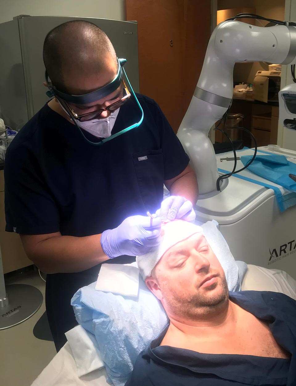 ARTAS Robotic FUE Hair Transplantation | Philadelphia, PA